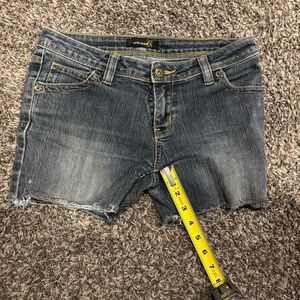 Women's Level 8 Cutoff Shorts